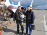 Walter Pahor with pilot Yuri Polyakov in front of the MiG-29